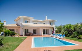 Villa Montanha, Luxury Coastal Villa, With Swimming Pool, Loungers And Alfresco Dining, 10 Min Walk To The Beautiful Praia Da Luz Beach, Shops, Bars And Restaurants!