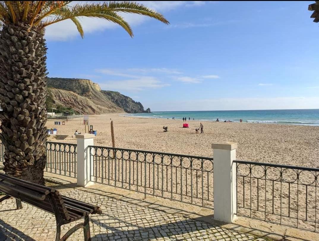 Villa Montanha: Luxury Coastal Retreat with Pool, Near Praia da Luz Exterior photo