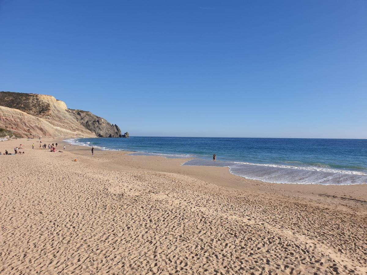Villa Montanha: Luxury Coastal Retreat with Pool, Near Praia da Luz Exterior photo