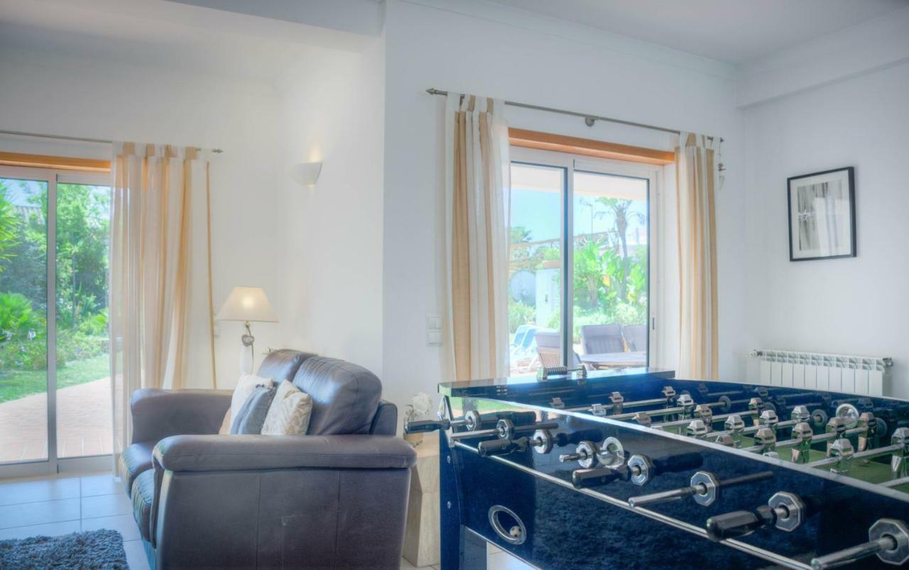 Villa Montanha: Luxury Coastal Retreat with Pool, Near Praia da Luz Exterior photo