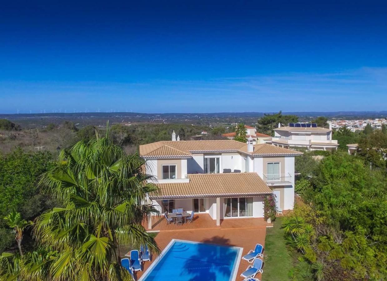 Villa Montanha: Luxury Coastal Retreat with Pool, Near Praia da Luz Exterior photo
